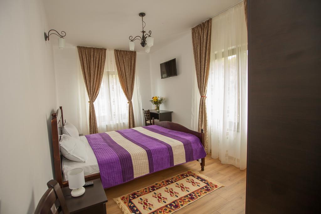 Hotel Pensiunea Aurora à Racova Extérieur photo